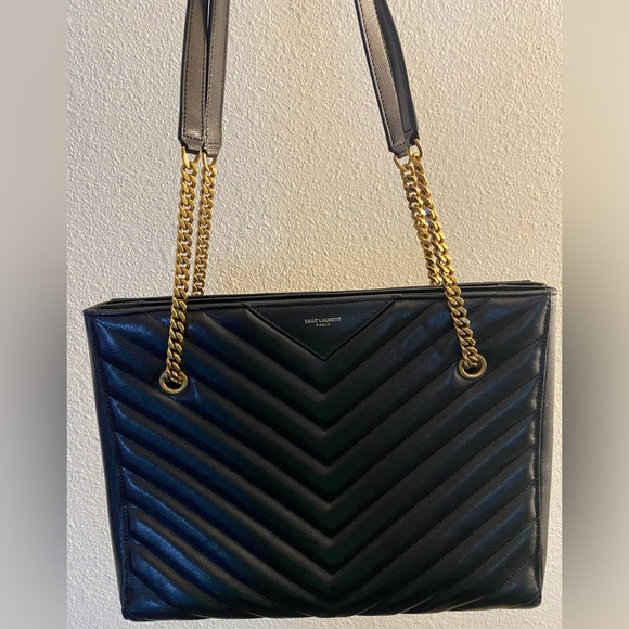 Saint Laurent Black Quilted Tote Bag - Picture 1 of 9